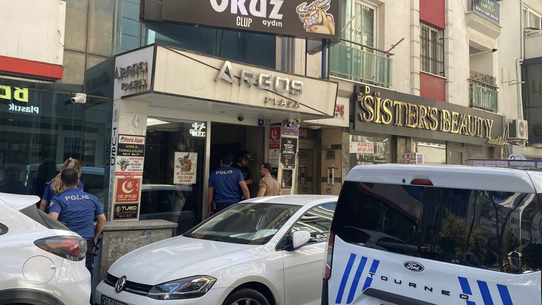 Muhtar, masaj salonunun tuvaletinde ölü bulundu 5